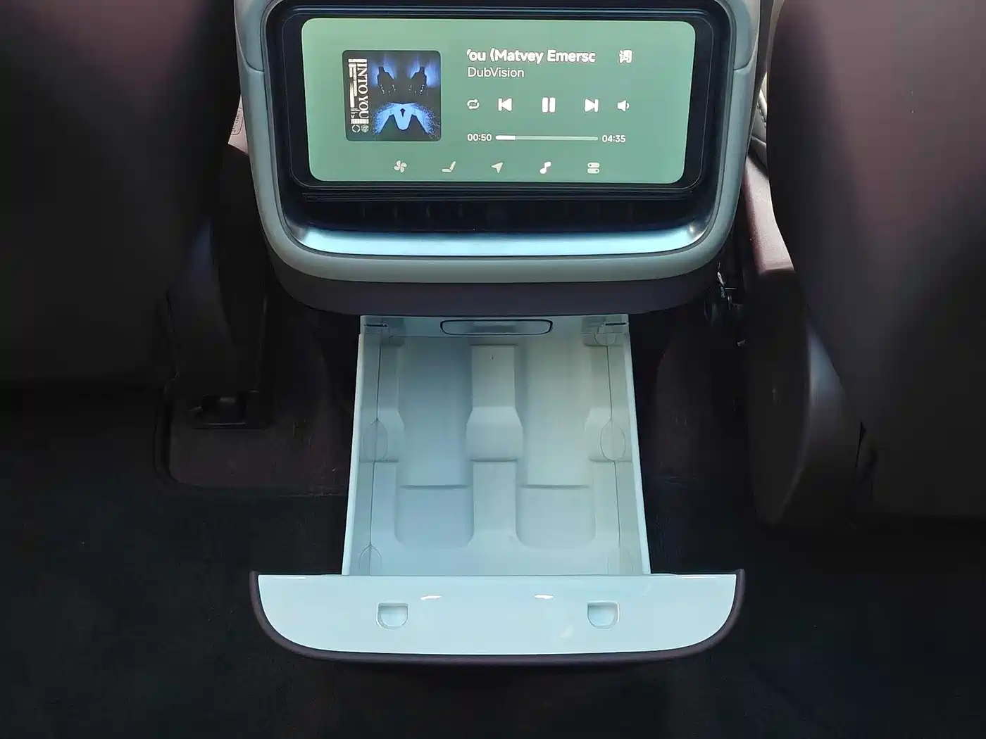 Xiaomi Auto Xiaomi YU7 2025 Ultra Long Range High Performance AWD Max Edition фото 12