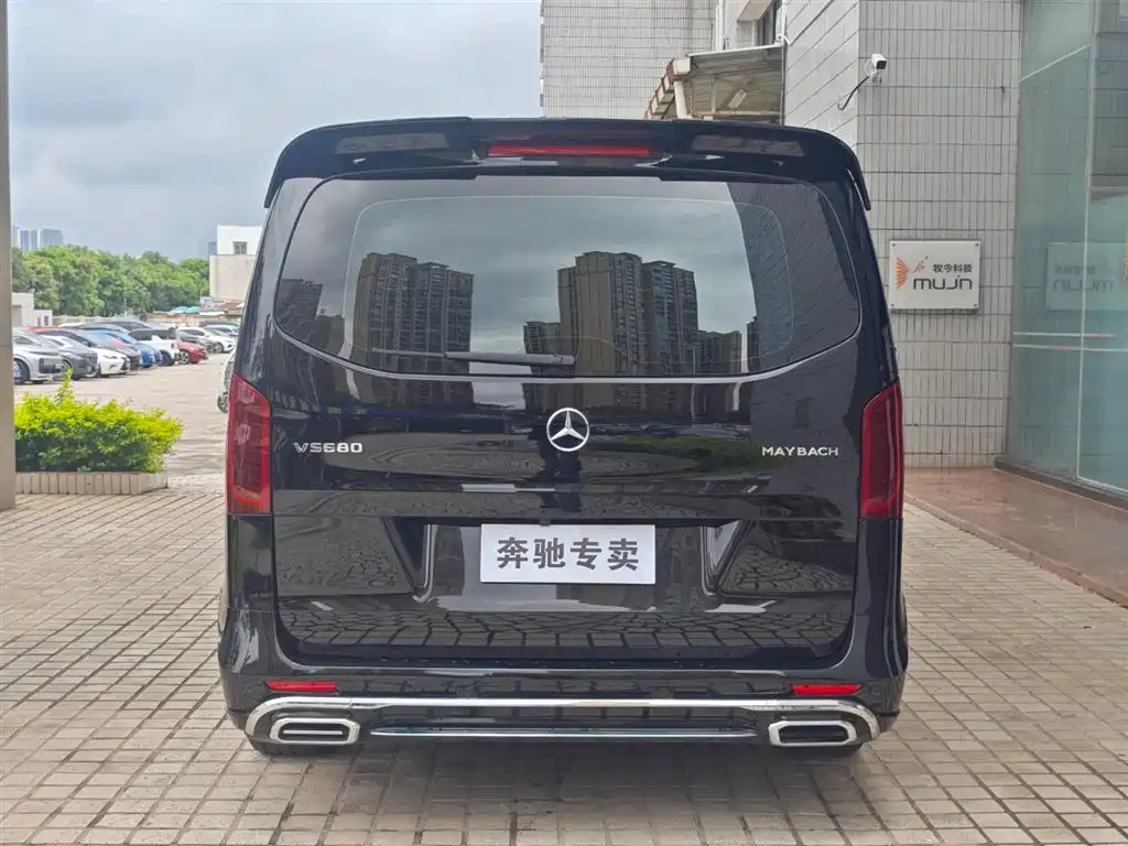 Mercedes-Benz Vito 2024 2.0T Business 7-Seater фото 18