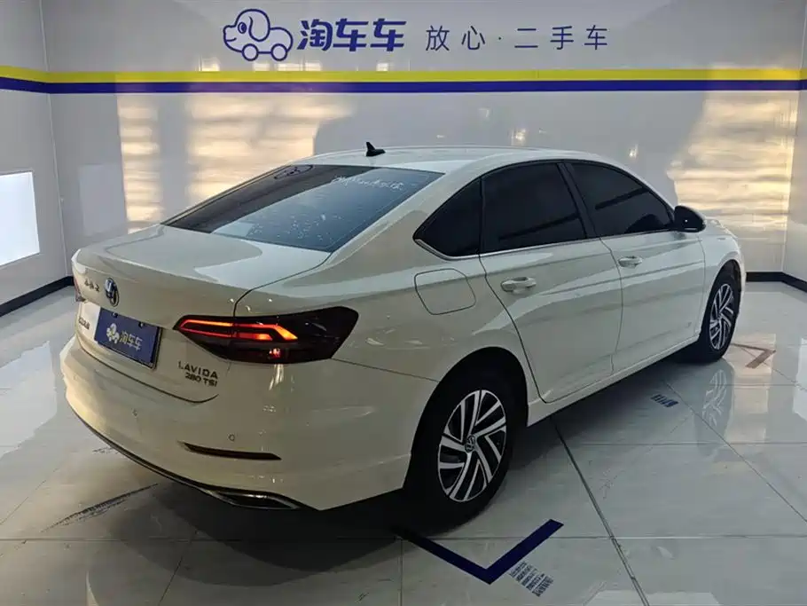 Volkswagen Lavida 2022 280TSI DSG Comfort Edition фото 3