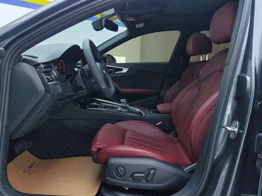 Audi A4L 2023 40 TFSI Luxury Sport фото 9