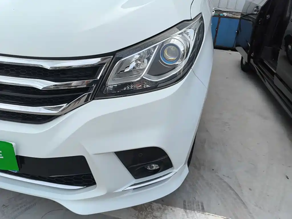 SAIC Maxus Maxus G10 2021 2019 Facelift PLUS 2.0T Automatic Elite Edition China VI