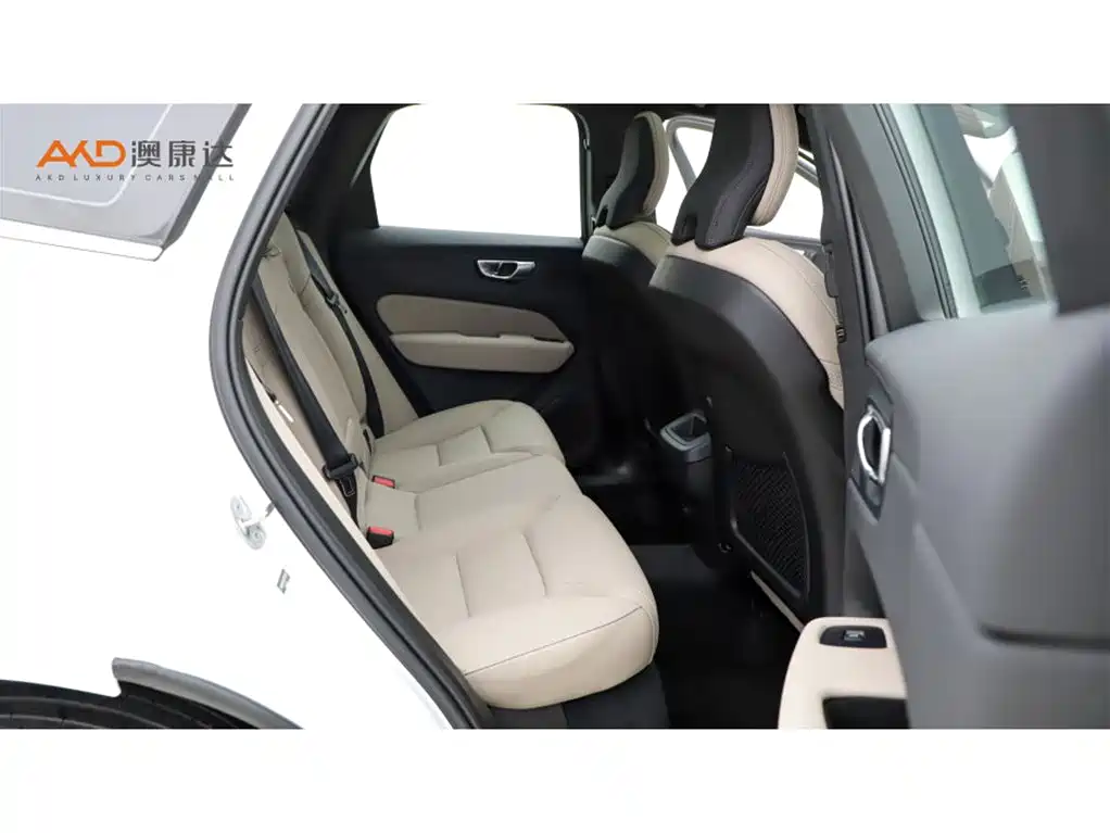 Volvo XC60 2026 2026 Model B5 AWD Premium Luxury