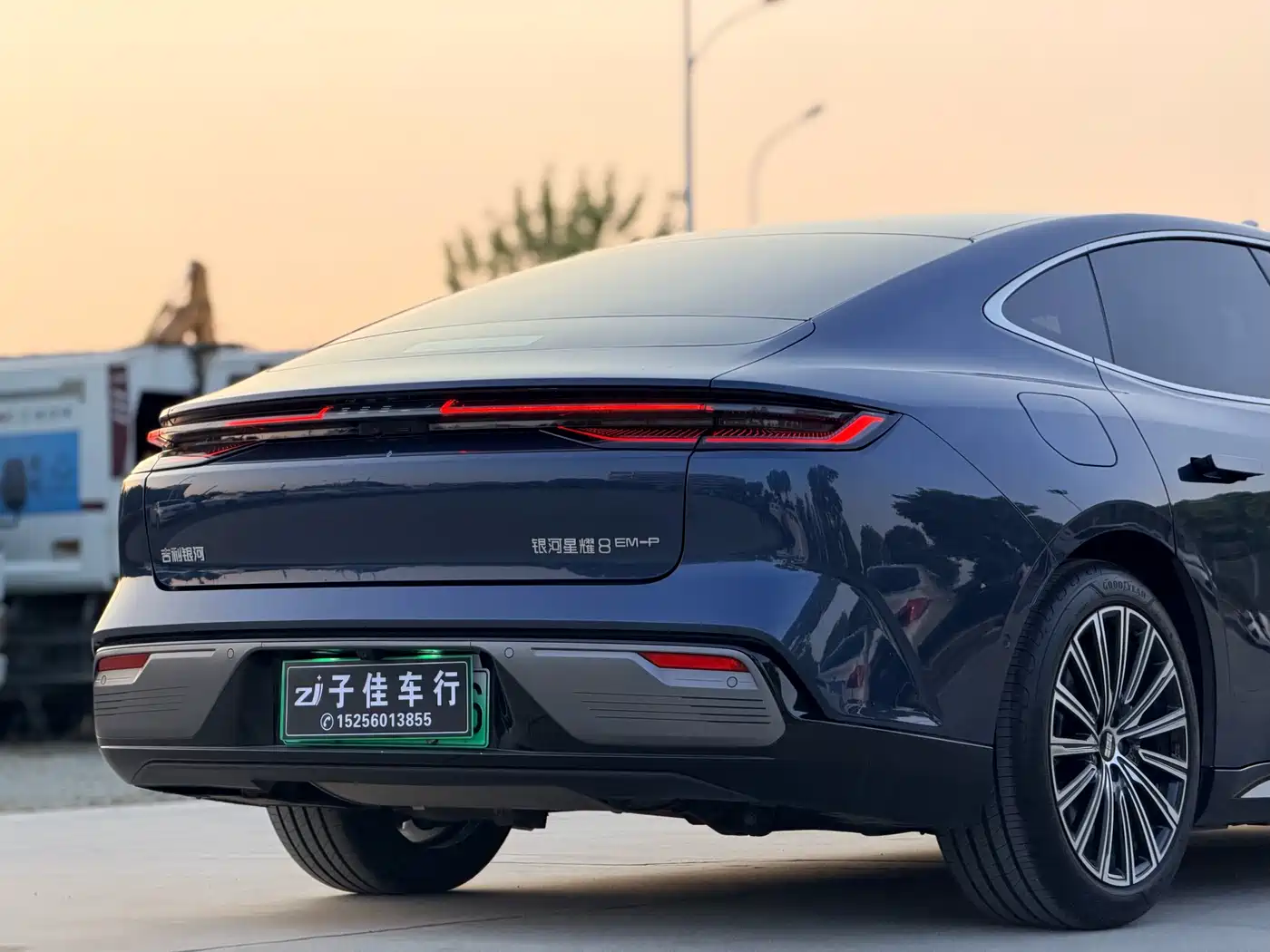 Geely Galaxy Galaxy Xingyao 8 2025 130km EM-P Starship Edition фото 8