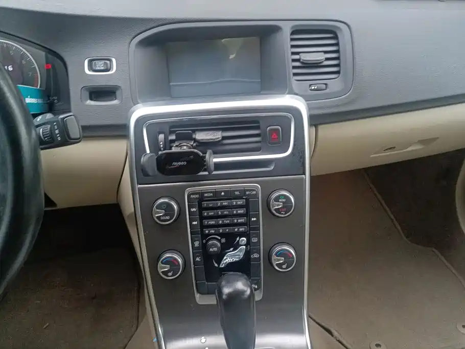 Volvo S60 (Import) 2011 2012 T5 Elegance Edition
