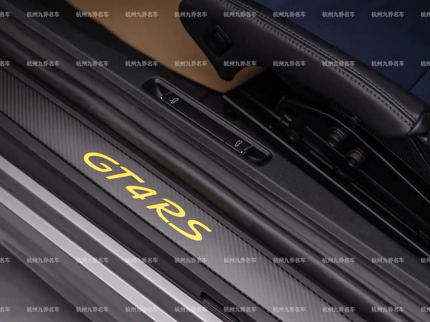 Porsche 718 2022 Cayman GT4 RS 4.0L фото 24