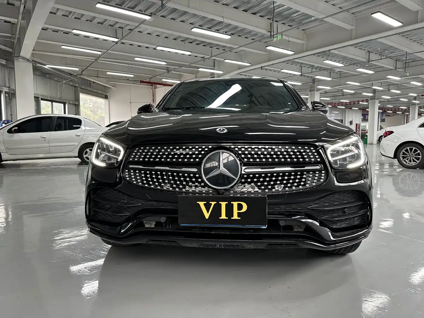 Mercedes-Benz GLC Coupe 2022 GLC 260 4MATIC Coupe SUV фото 2
