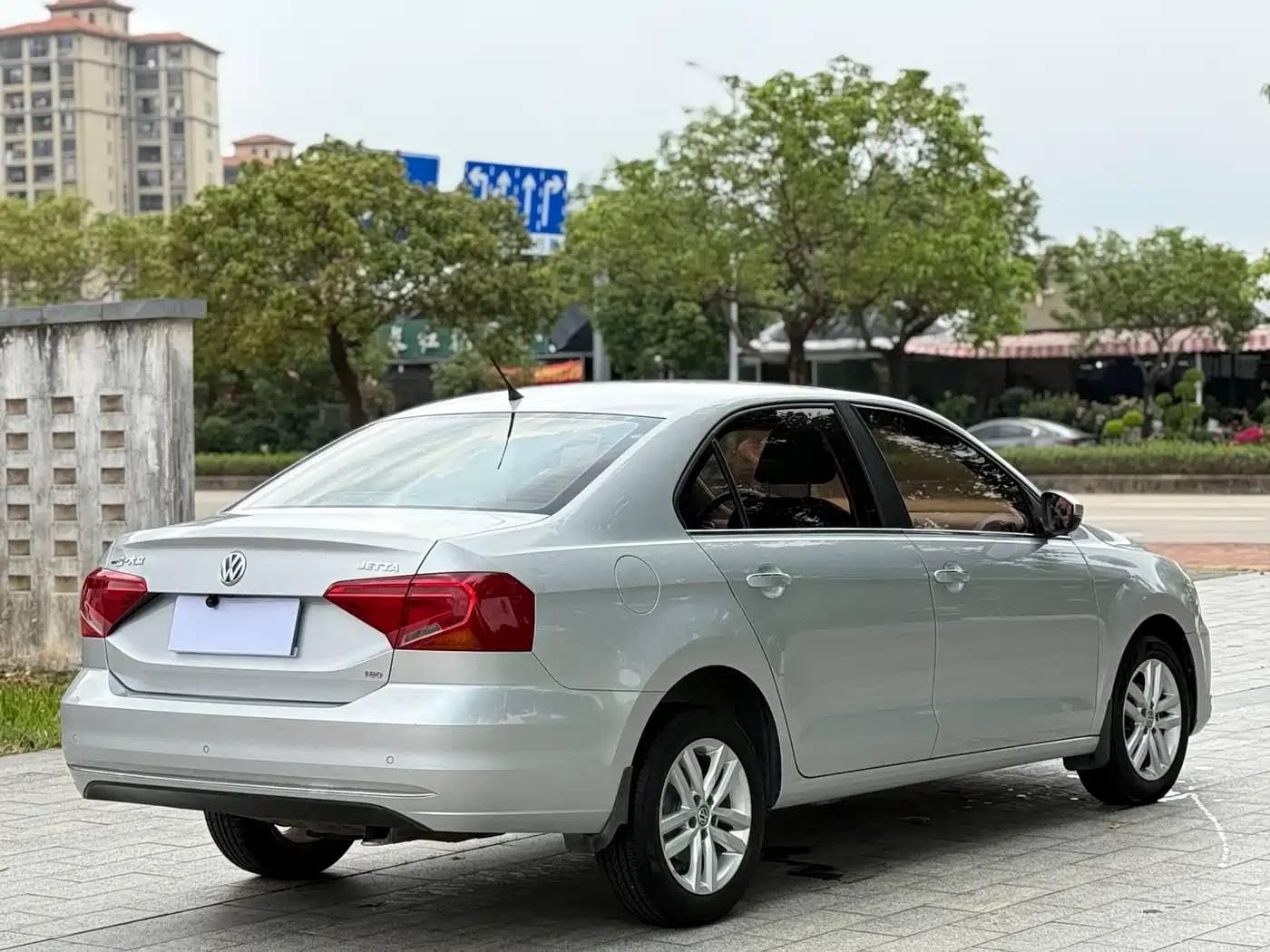 Volkswagen Jetta 2017 1.5L Automatic Comfort фото 7