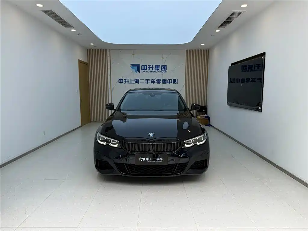 BMW 3-SERIES