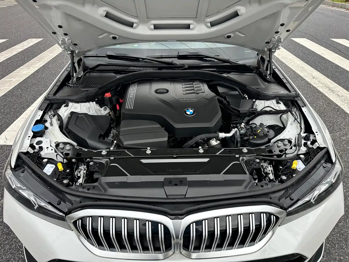 BMW 3 Series 2024 320Li M Sport Package фото 9