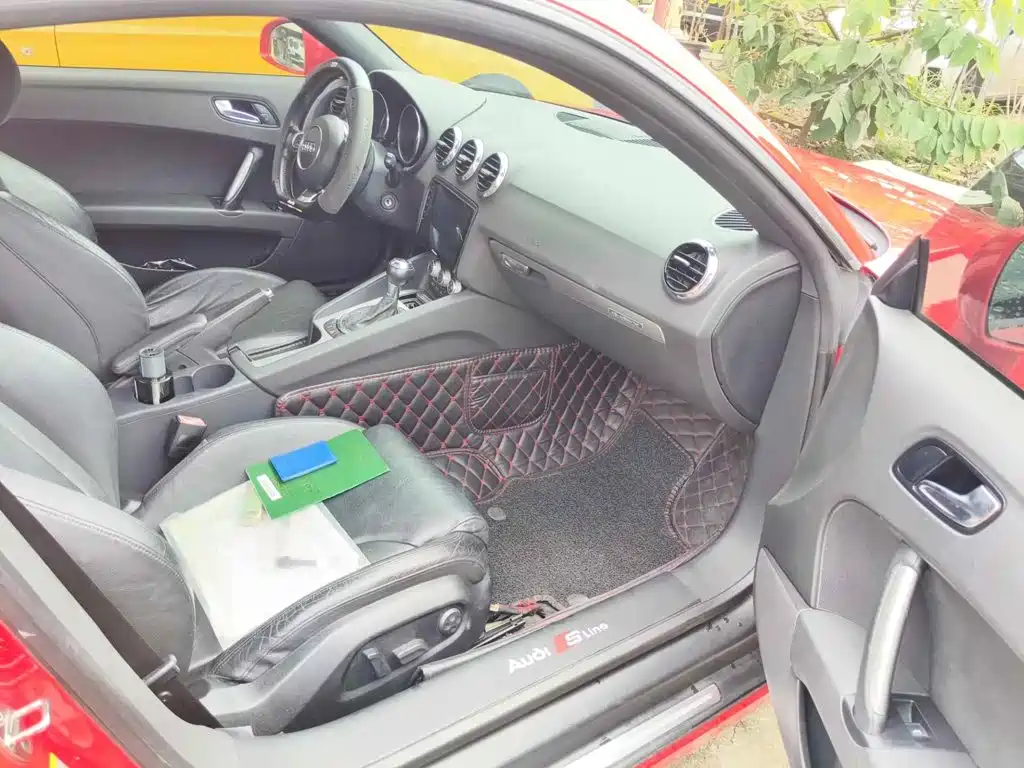 Audi TT 2012 2011 TT Coupe 2.0TFSI quattro