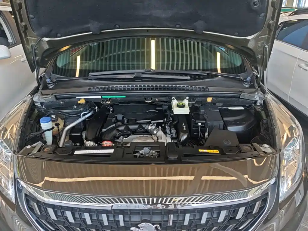 Peugeot 3008 2017 2016 1.6THP Automatic Standard Edition