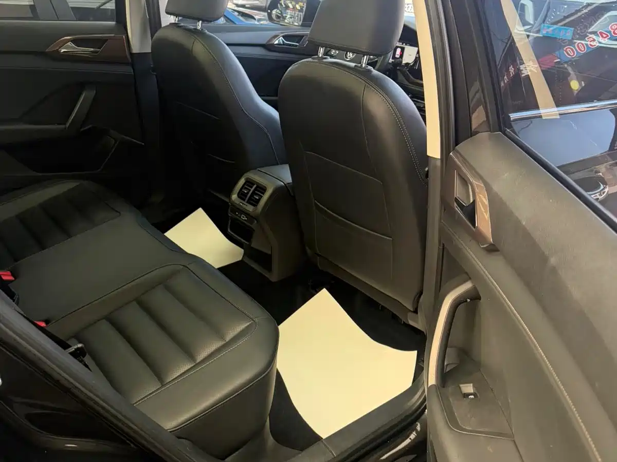 Volkswagen Tharu 2022 280TSI FWD Luxury Edition фото 13