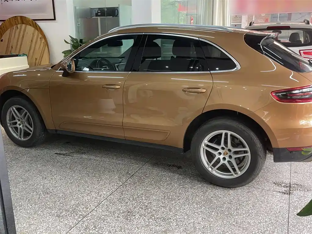 Porsche Macan 2014 Macan 2.0T фото 12