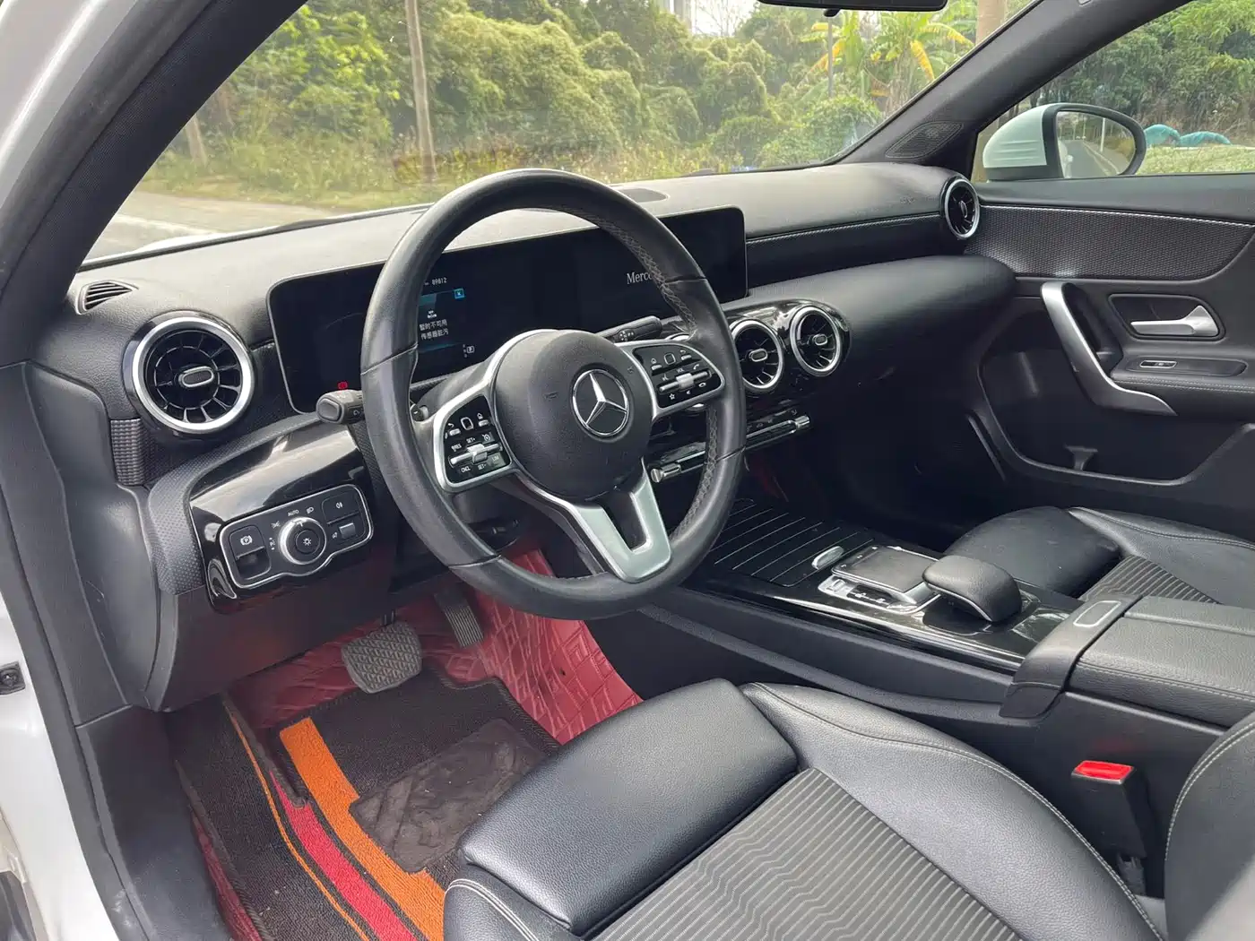 Mercedes-Benz A-Class (Import) 2019 A 200 Dynamic Version фото 17