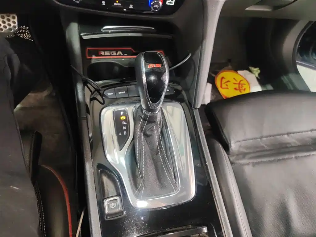 Buick Regal 2017 GS 28T Luxury Model фото 10