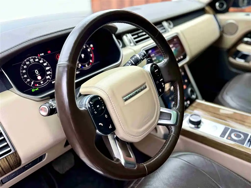 Land Rover Range Rover 2018 3.0 SC V6 Vogue SE Genesis Extended Edition фото 10