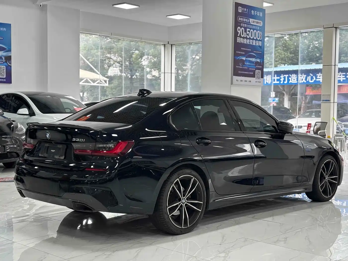 Фото 9 - BMW 3 Series