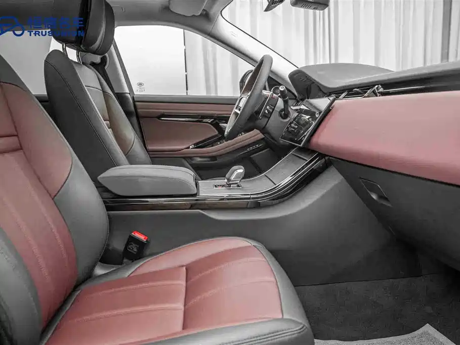 Land Rover Range Rover Evoque 2024 Range Rover Evoque L 249PS Light Master Edition фото 15