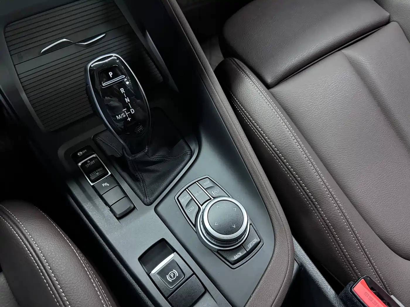 BMW X1 2021 sDrive25Li Leading фото 13