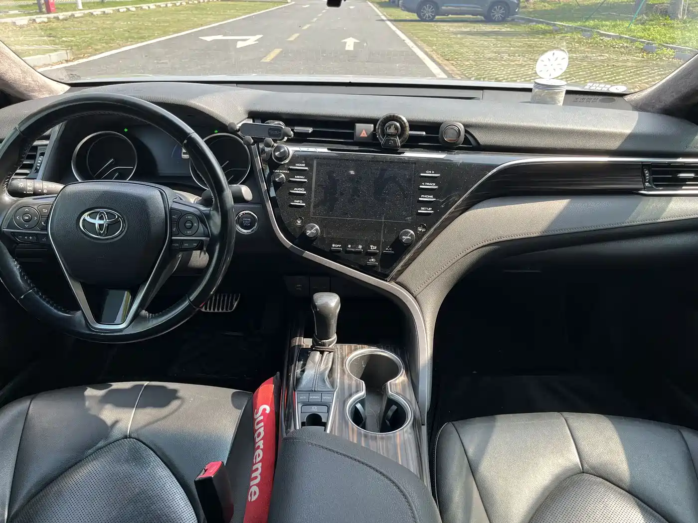 Toyota Camry 2018 2.5G Luxury Edition фото 19