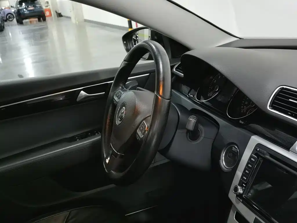 Фото 22 - Volkswagen Magotan