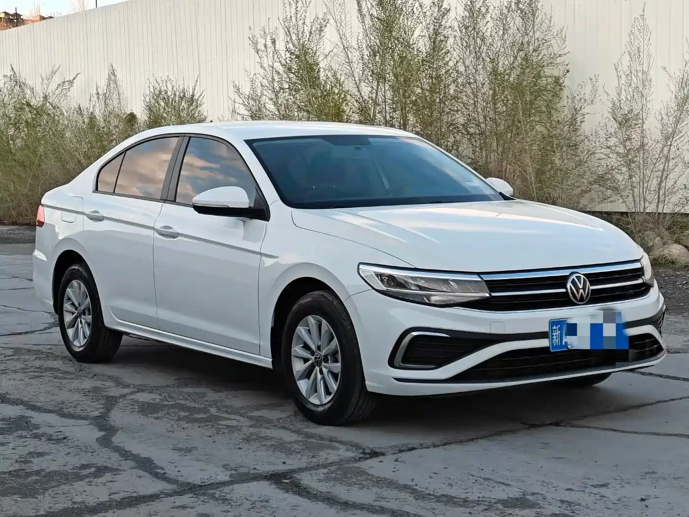 Volkswagen Bora 2024 200TSI DSG Smooth Ride Edition фото 3