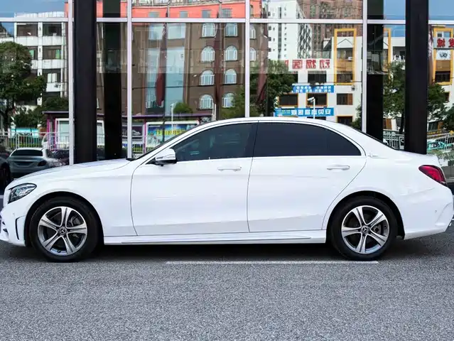 Mercedes-Benz C-Class 2019 C 260 L Sport — фото 3