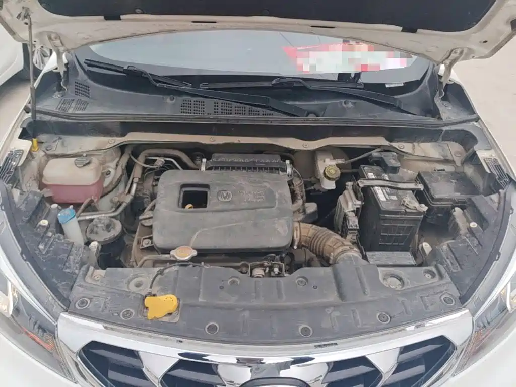Фото 20 - Changan CS15