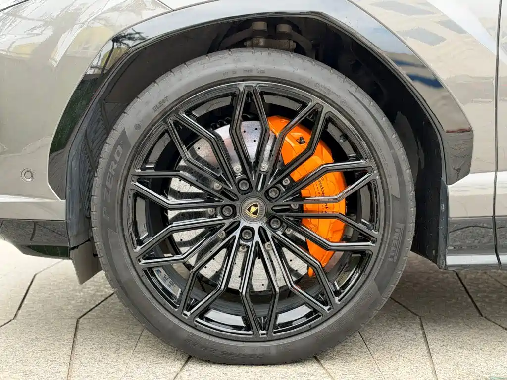 Lamborghini Urus SE 2025 2025 4.0T Standard Edition