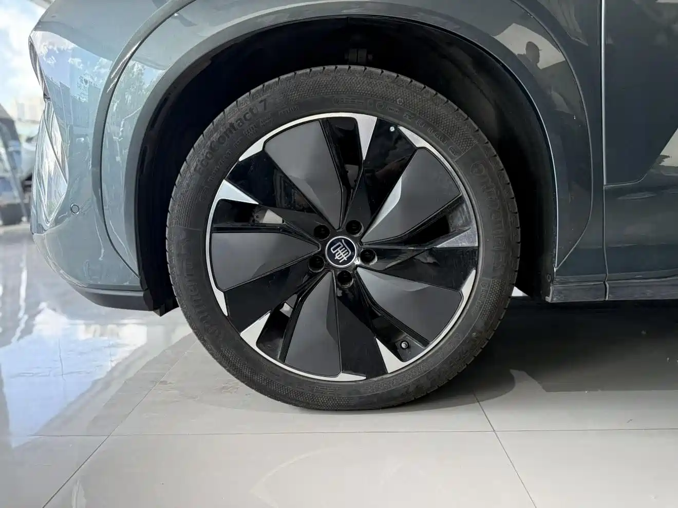 BYD Tang L 2025 DM 175KM Drone Player Edition фото 3