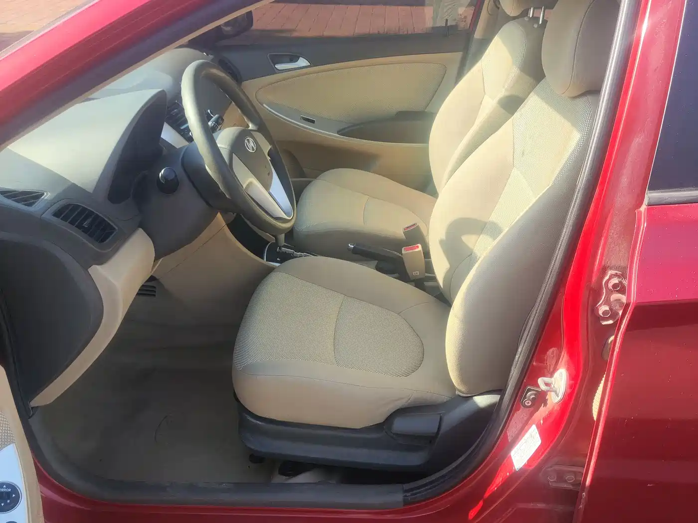 Hyundai Verna 2010 Sedan 1.4L Automatic Comfort GS фото 5