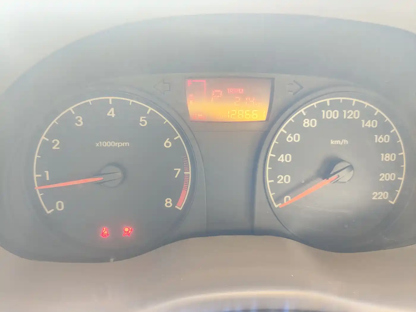 Hyundai Verna 2010 Sedan 1.4L Automatic Comfort GS фото 14