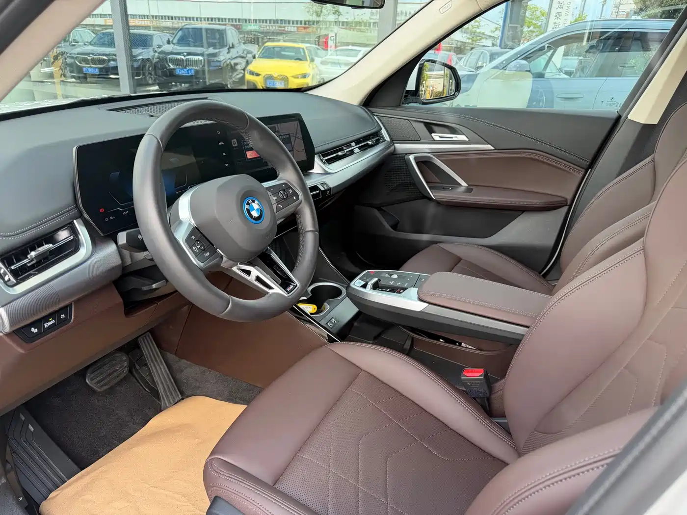 BMW iX1 2025 2025 eDrive25L M Sport Package