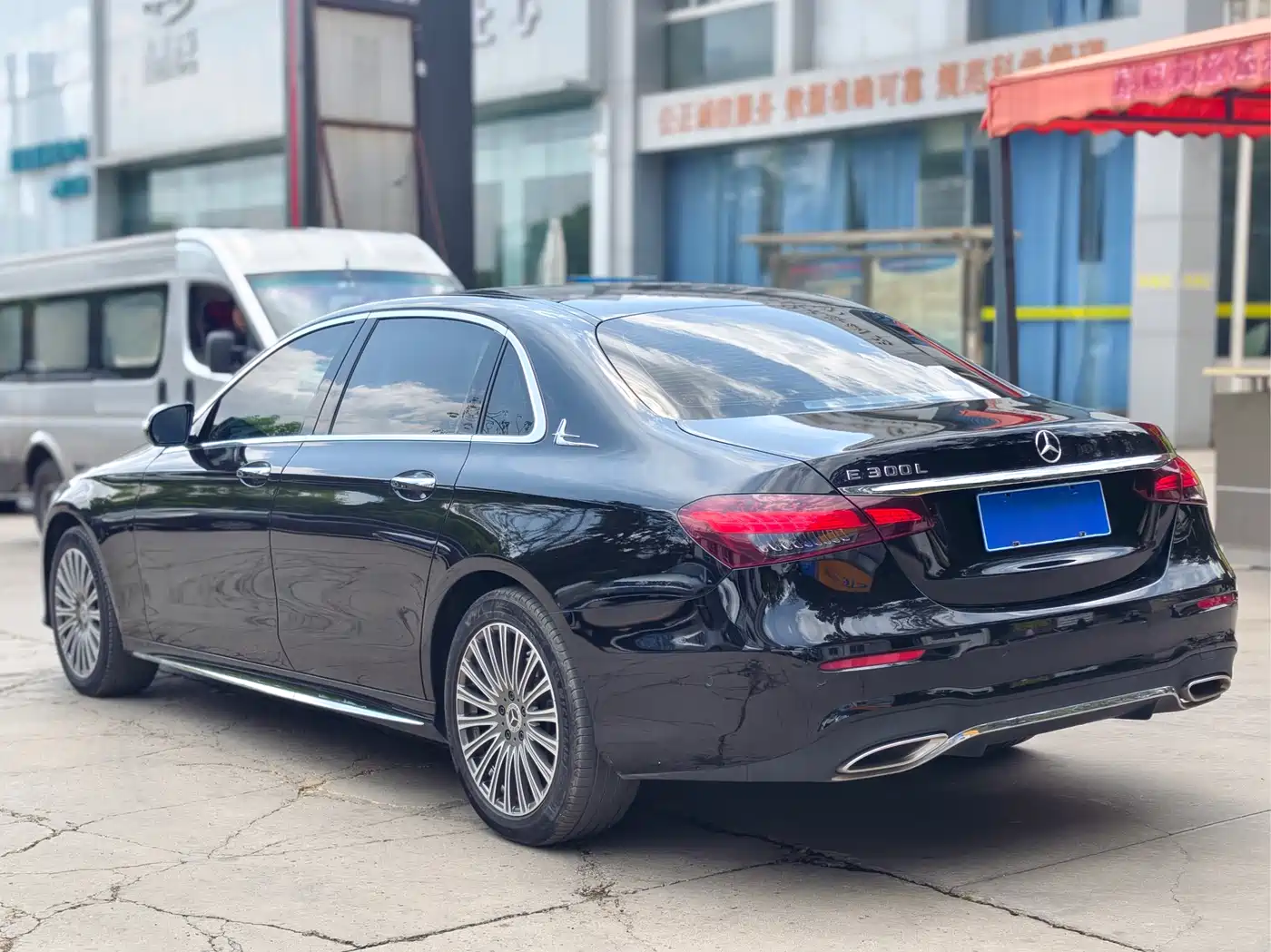 Mercedes-Benz E-Class 2021 E 300 L Luxury фото 5