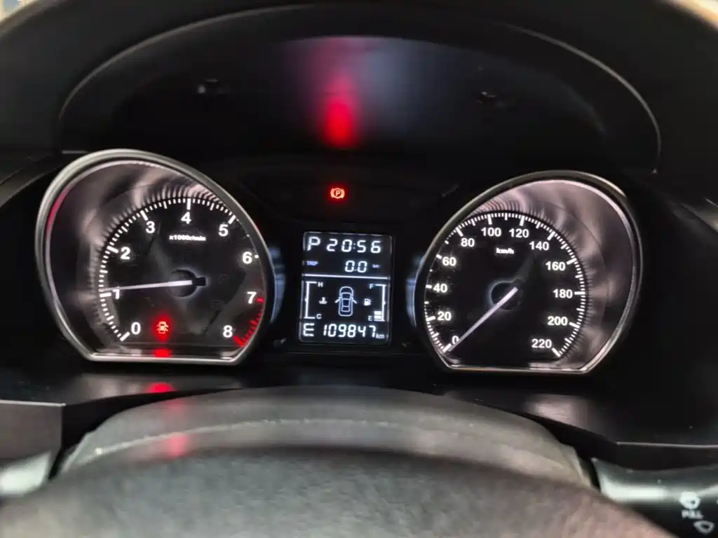 Фото 12 - Zotye T600