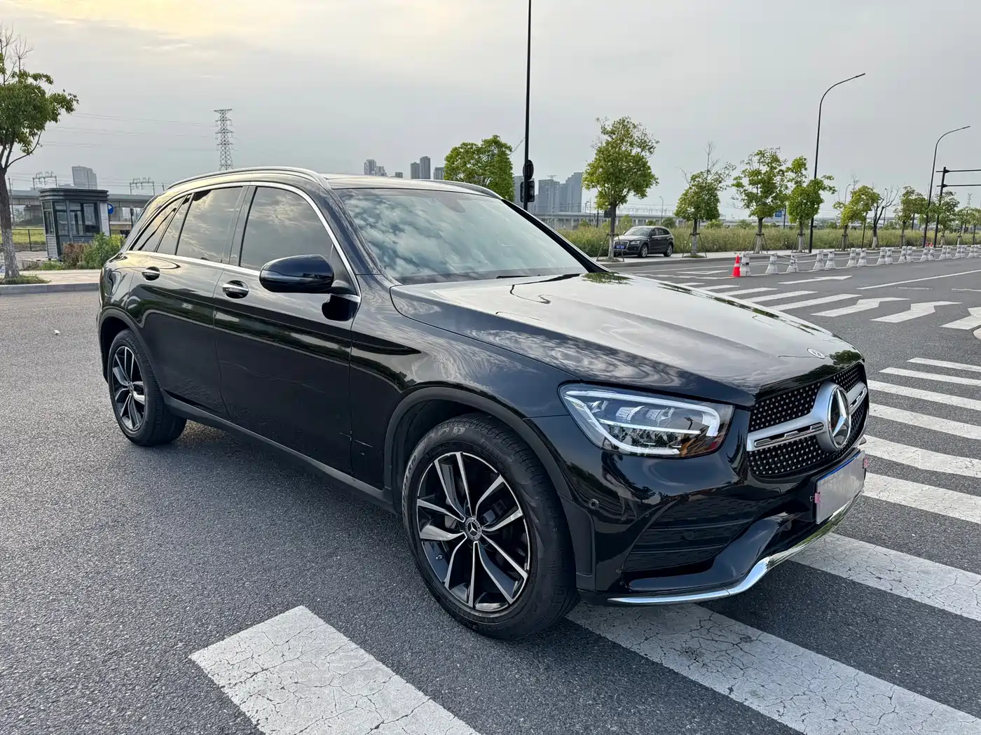 Mercedes-Benz GLC 2021 GLC 260 L 4MATIC Sporty фото 6