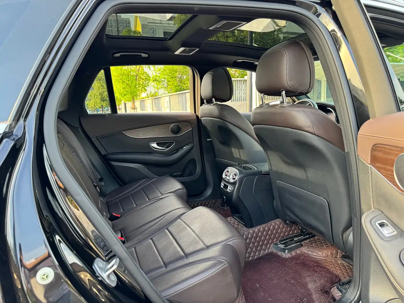Mercedes-Benz GLC 2021 GLC 260 L 4MATIC Sporty фото 13