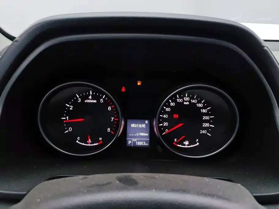 Photo 14 - Haval M6