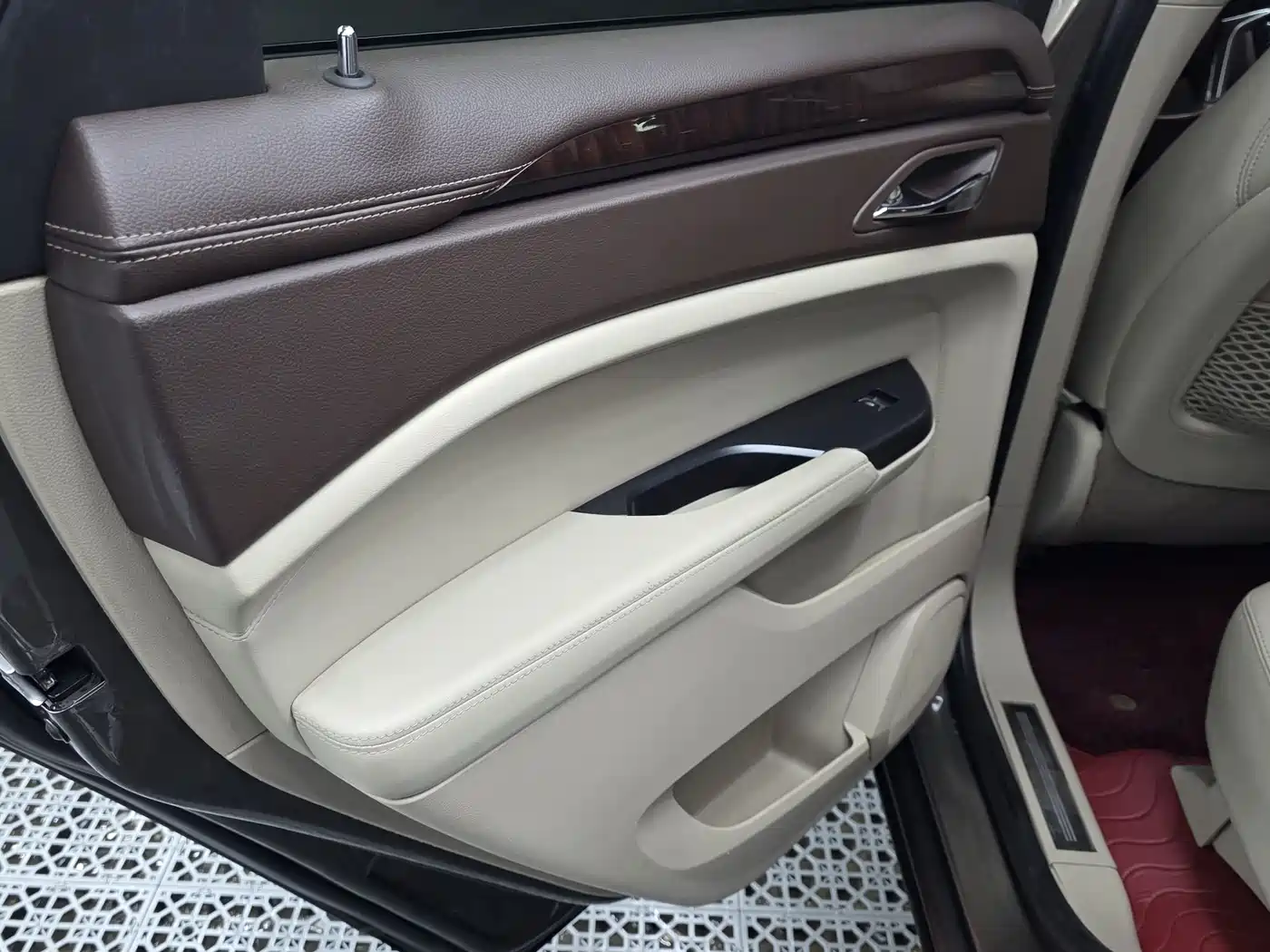 Cadillac SRX 2014 2014 3.0L Leading Model