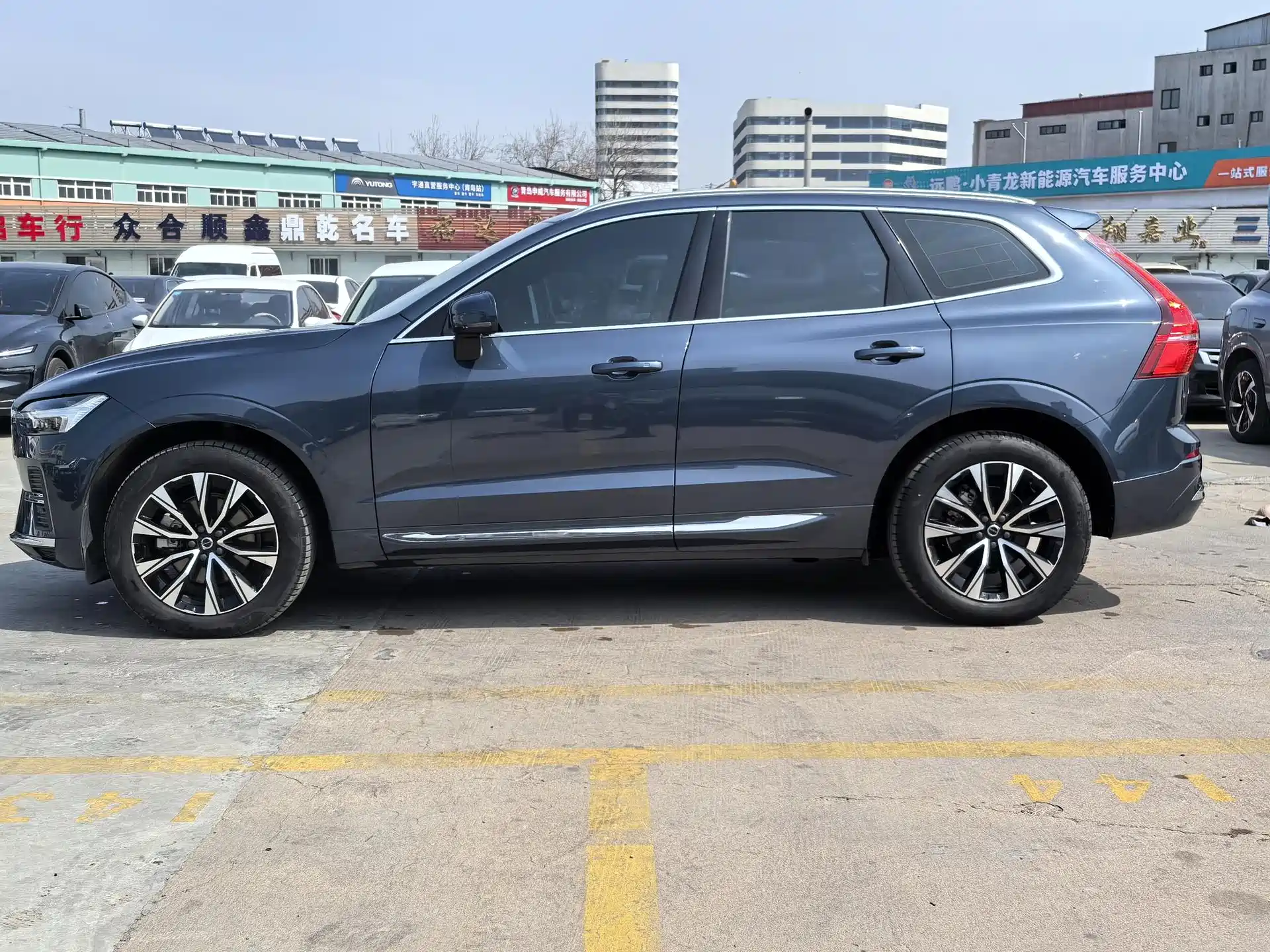 Фото 7 - Volvo XC60