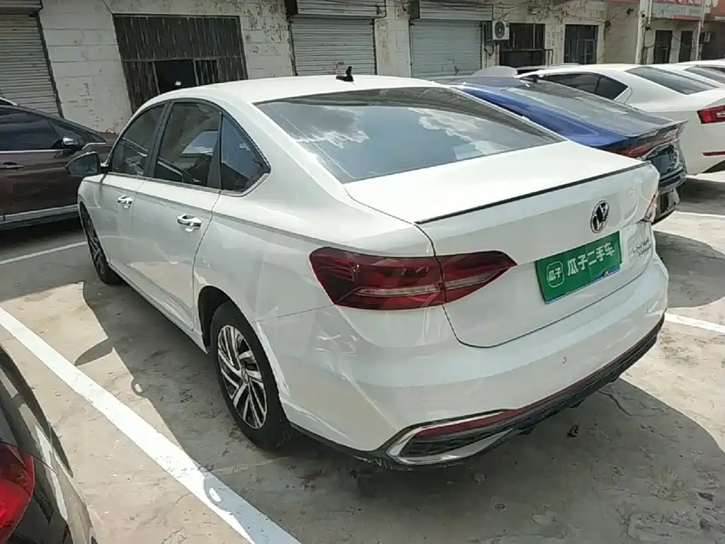 Фото 5 - Volkswagen Lavida
