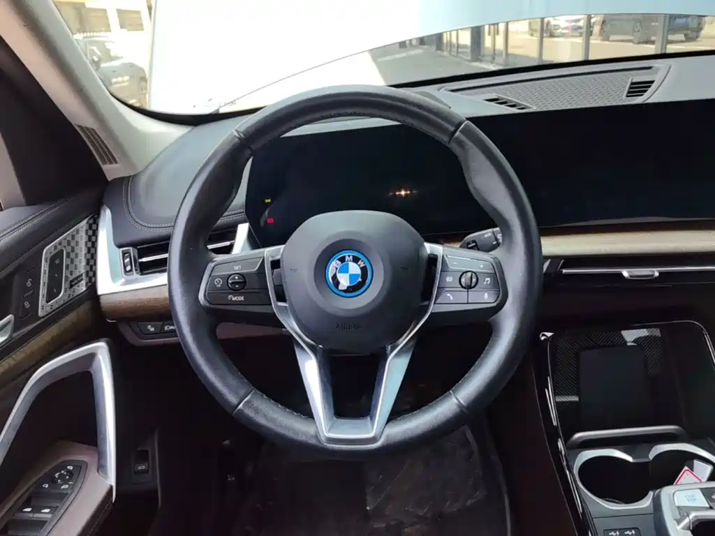 BMW iX1 2023 2023 xDrive30L X Design Package
