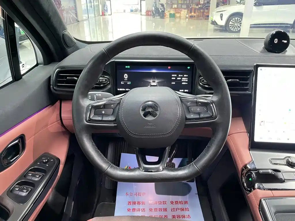 Фото 11 - NIO EC6