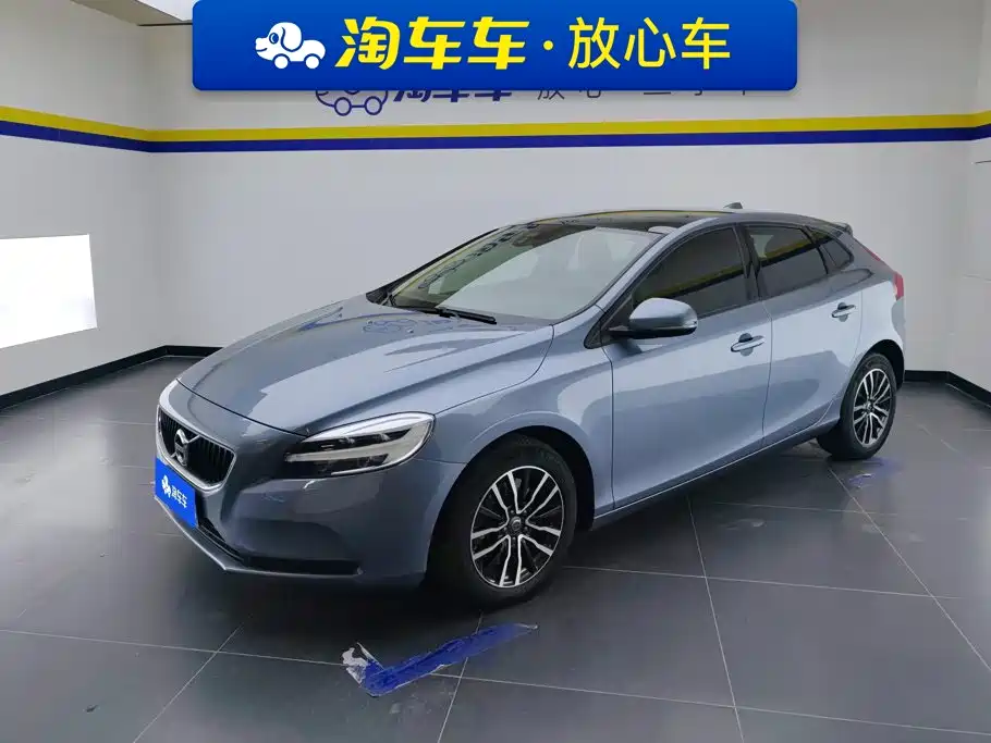 Photo 1 - Volvo V40