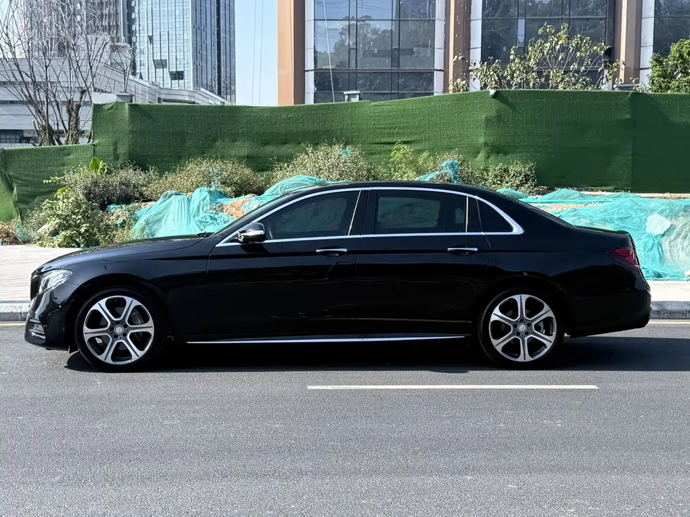 Mercedes-Benz E-Class 2016 E 300 L Sport Fashion Type фото 8