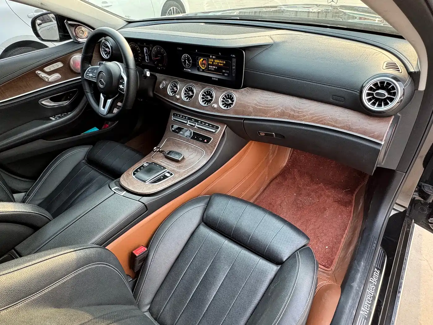 Mercedes-Benz E-Class 2019 E 200 L 4MATIC фото 11