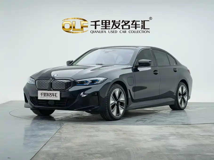 Фото 1 - BMW i3
