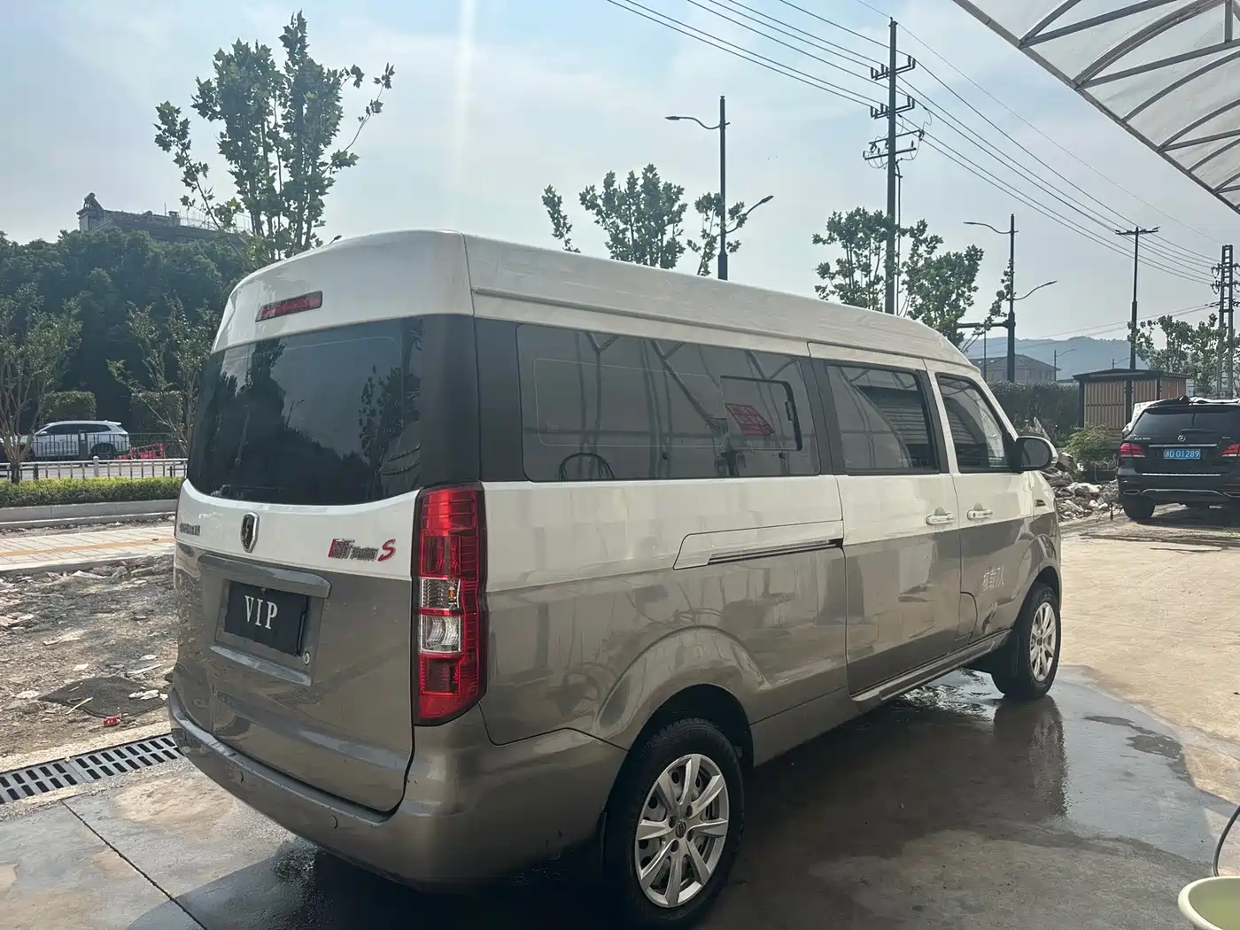 Jinbei New Hiace S 2022 2022 1.5L Fortune Truck without AC China VI SWC15M