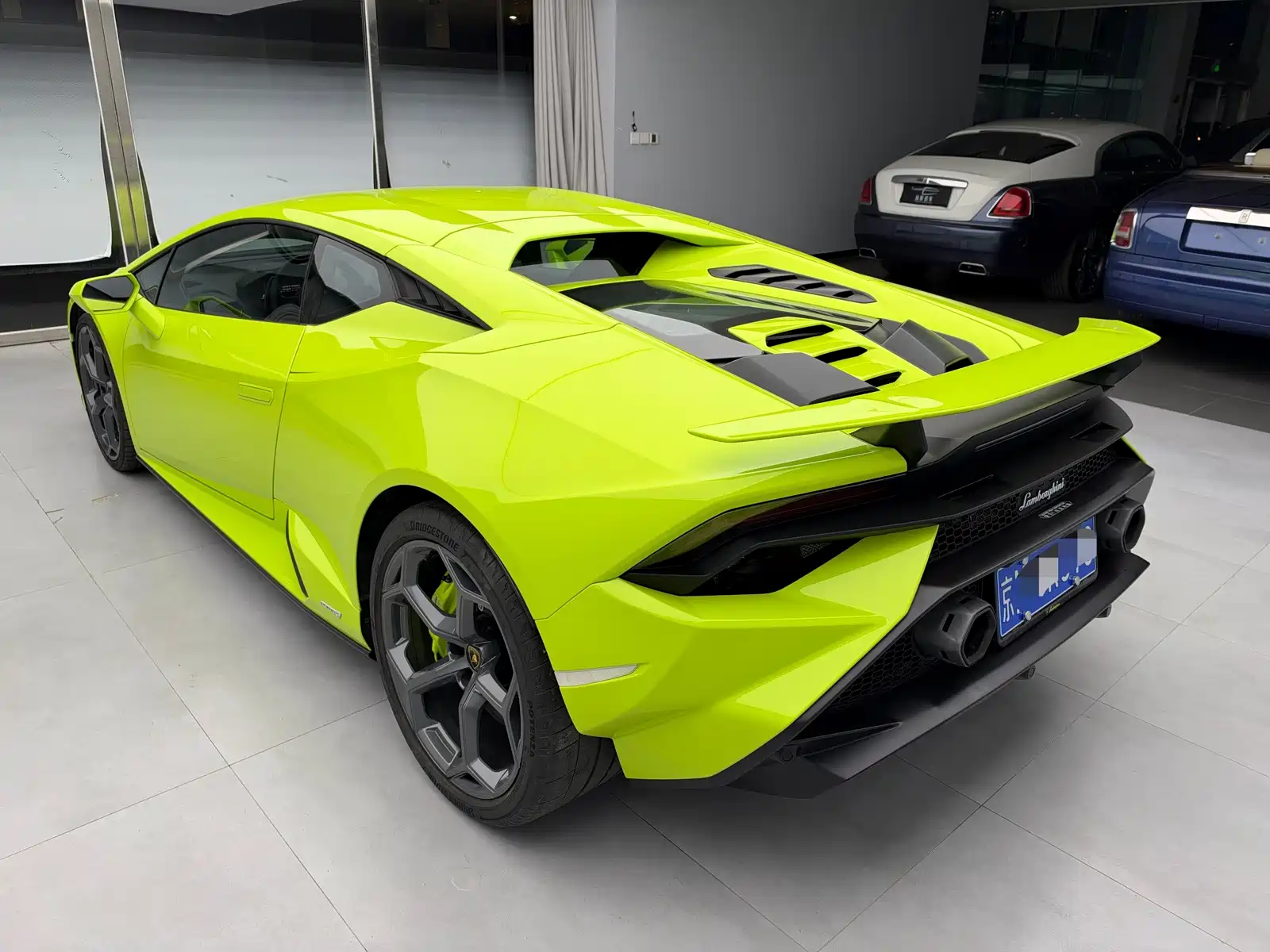 Фото 10 - Lamborghini Huracán