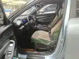 صورة 9 - Geely Atlas